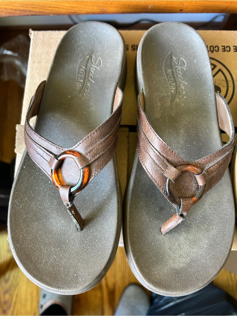 Skechers Brown Faux-Leather Ring-Accent Thong Sandals